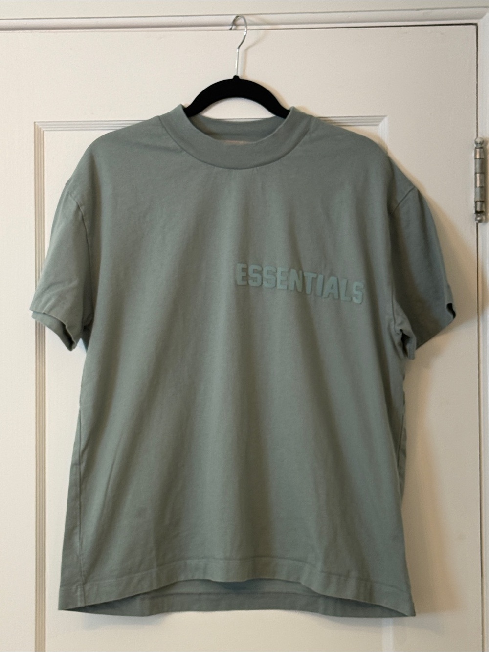 ESSENTIALS Fear of God Short-Sleeve Logo Tee in Sage Green